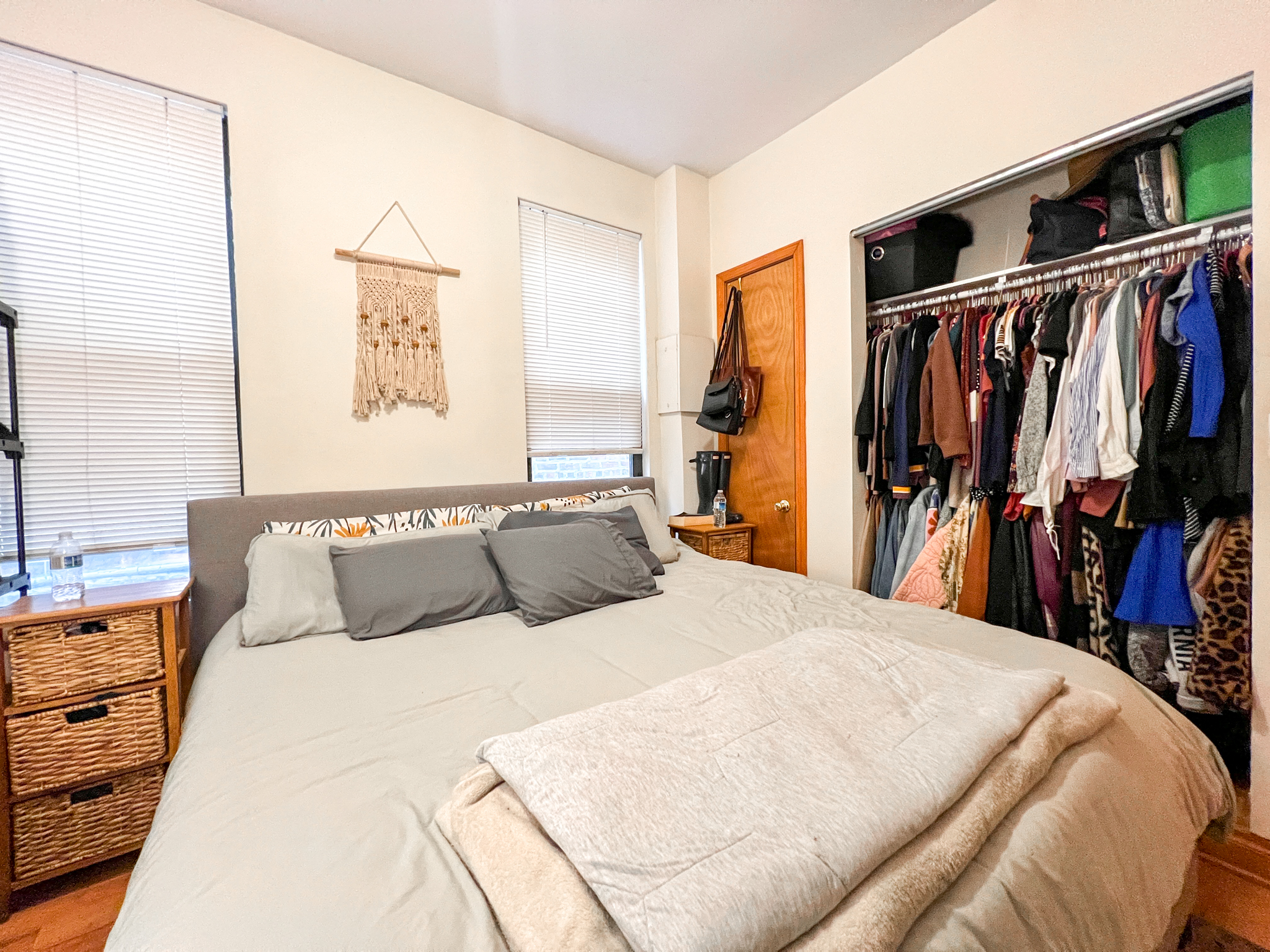 2010 W. Chicago Ave. 2010 W. Chicago Ave., IL 60622 West Town - Leasing by Cross Street
